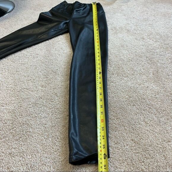 Aritzia Wilfred Free Black Daria Faux leather leggings high waisted Sz XS - Picture 7 of 9
